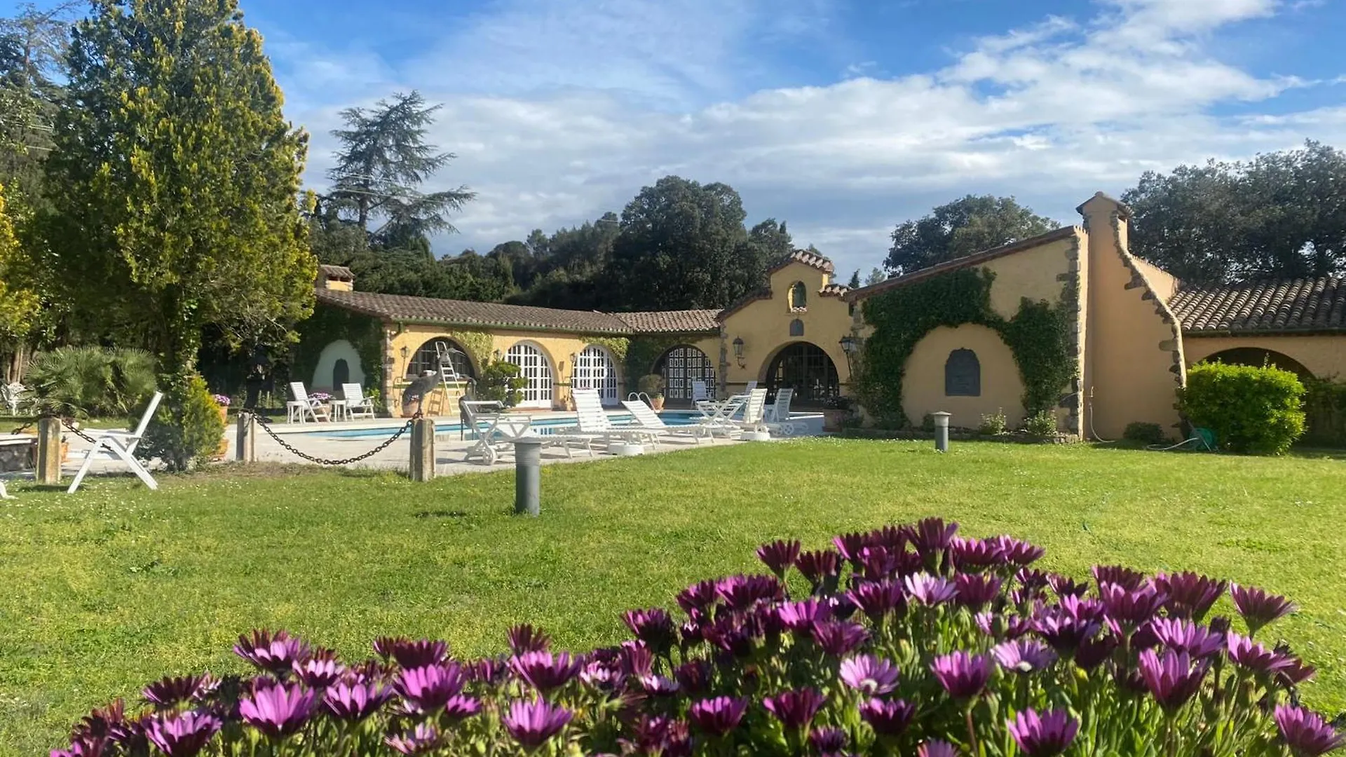 Bosque Apartamento Girona İspanya